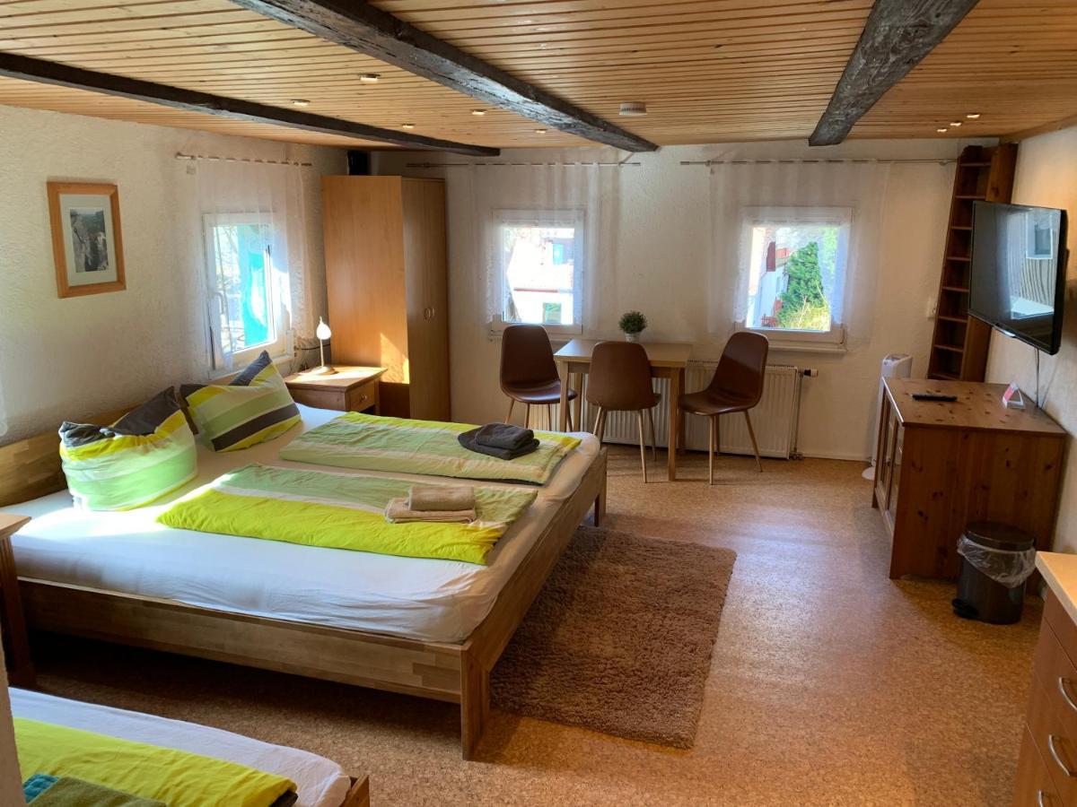 Comfort Dreibettzimmer mit Dusche